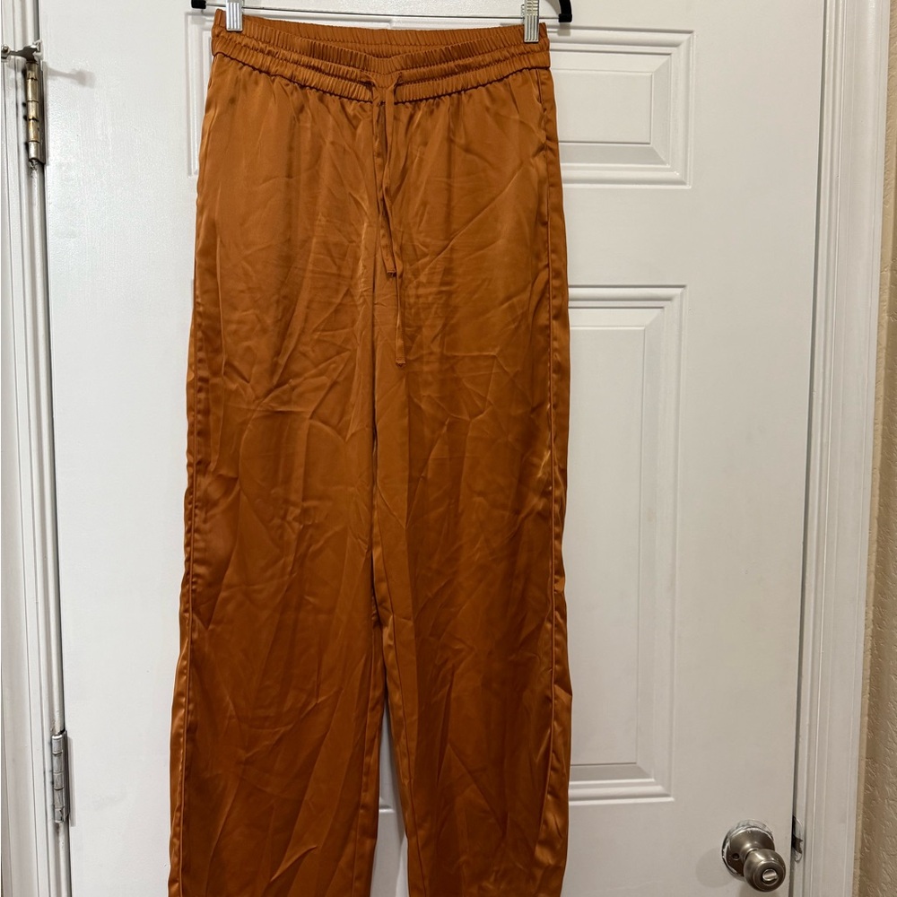 Elie Tahari Tan Sweatpants Comfortable Joggers